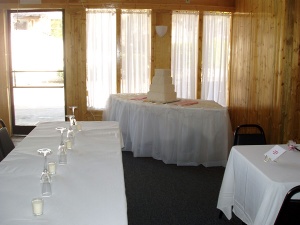 Wedding Cake - Riverside Gardens Wedding Cake - Riverside Gardens